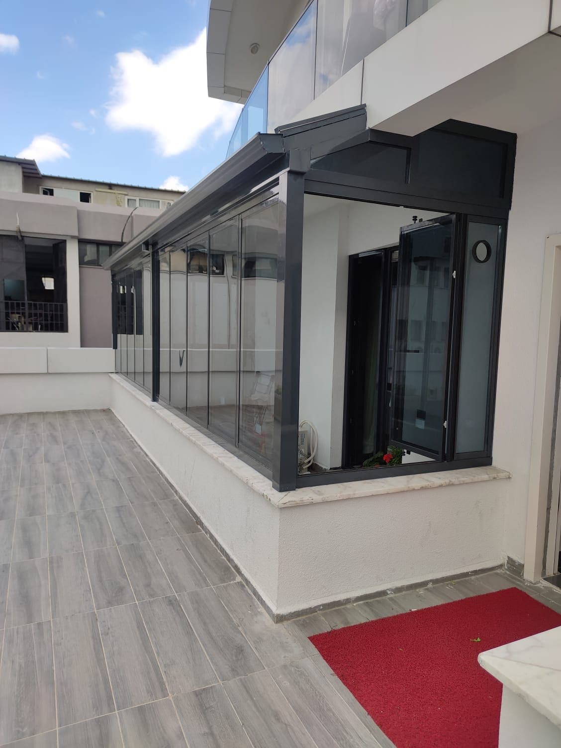 Yeşilköy Teras Kış Bahçesi ve Katlanır Cam Balkon — Çelikpen referans uygulaması